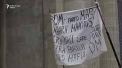 Protest anti-PD în marginea adunării naționale PDM pentru Moldova de la Chișinău