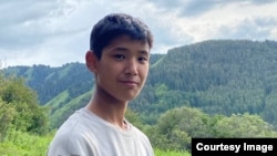 Алмаз Жапаров.