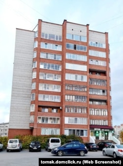 Будинок, в якому має нерухомість чоловік Хорошавцевої (Сєверськ Томської області)