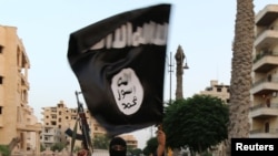 از گسترش فعالیت و موجودیت داعش در افغانستان نیز قبلا گزارش های فراوانی منتشر شده است