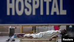 هند کې په کرونا ویروس یو اخته کس