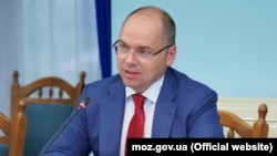 20 мільйонів доларів піде на закупівлю матеріалів і обладнання, 15 мільйонів – на додаткове фінансування медзакладів, повідомив міністр