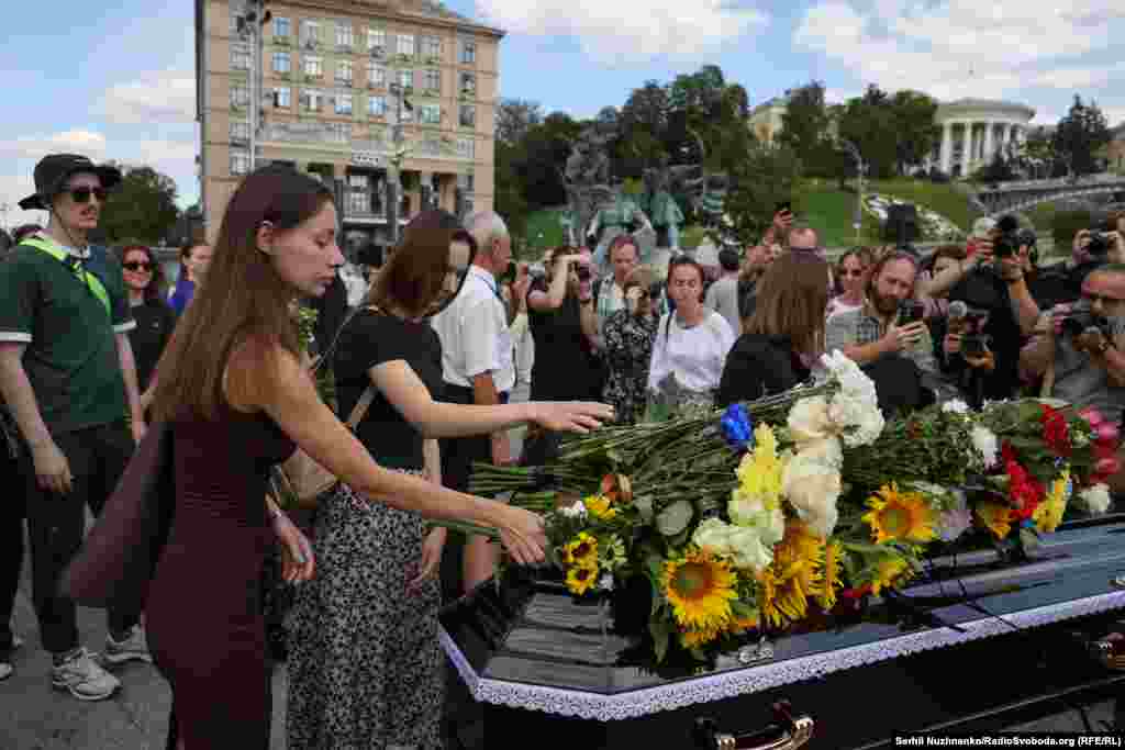 Вікторія Рощина є авторкою серії репортажів для Радіо Свобода, співпрацювала в 2022 році з Радіо Свобода як фрілансерка