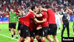 Главная сенсация Евро. Грузия вышла в 1/8 финала (фотогалерея)