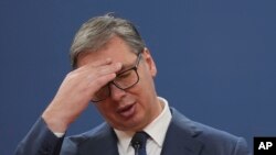 Вучич подчеркнул, что ответственность лежит целиком на нем