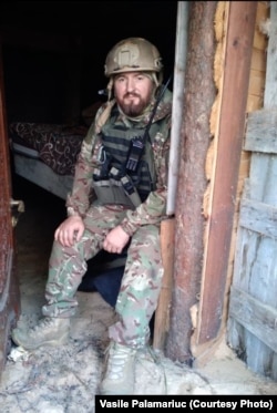 Vasile Palamariuc, un ucrainean de etnie română, din regiunea fostă românească Cernăuți, este înrolat pe front din prima zi a războiului Ucraina-Rusia.