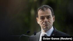 Premierul desemnat ar dori ca votul de învestire să aibă loc miercurea viitoare, însă decizia se ia în Birourile permanente, dominate de PSD