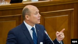 Valeriu Streleţ, prezentându-şi raportul de activitate în faţa deputaţilor