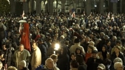 Georgienii sărbătoresc un referendum anti-URSS istoric, în timp ce continuă un protest antiguvernamental 