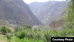 Ущелье Исфайрам, Кадамжайский район, июль 2011 года.