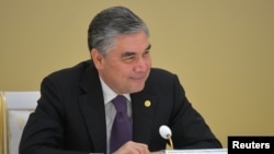 Prezident Gurbanguly Berdimuhamedow (arhiw suraty)