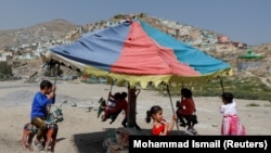 تصویر آرشیف: کودکان در روز عید 