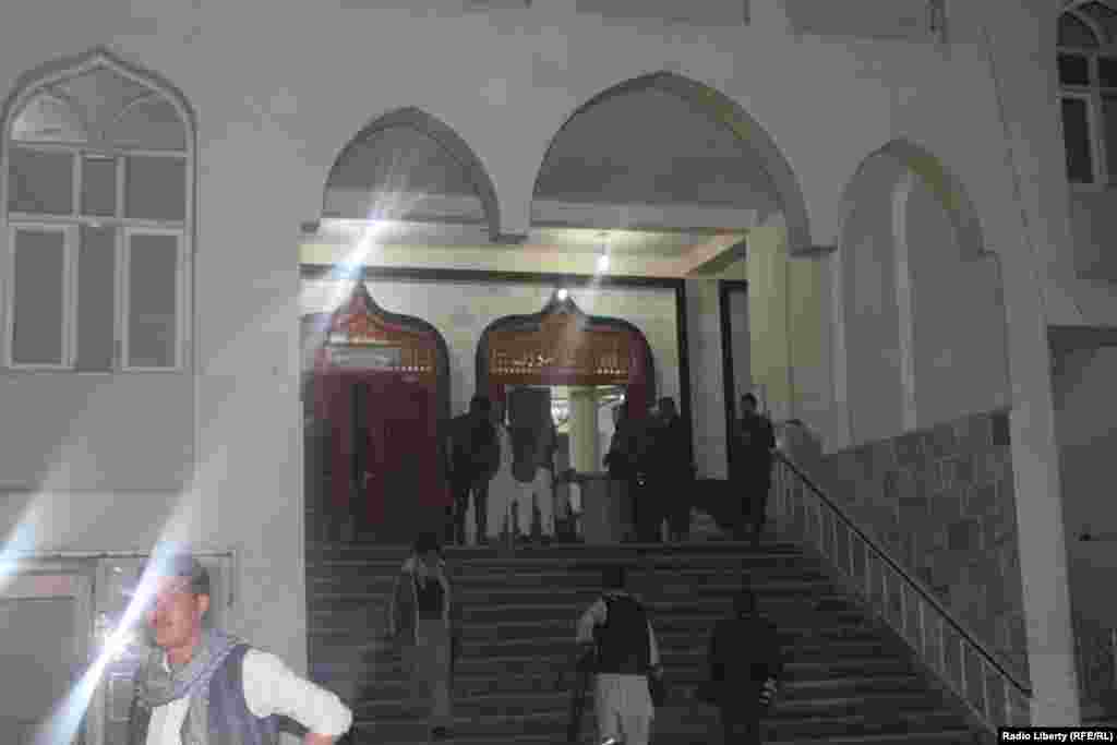 دروازه ورودی مسجد امام زمان