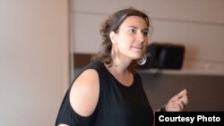 Елена Пренџова.