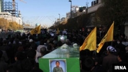 د سوریې جګړې ته اکثره افغانان د ایران د اسلامي جمهوریت د ځینو دولتي ادارو او غیر دولتي کړېو له خوا استول کیږي.