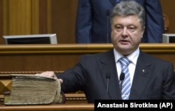 Петро Порошенко під час інавгурації на посаду президента у 2014 році