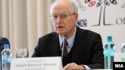 Герт Аренс.