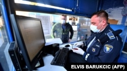 پولیس کروشیا در مرز با بوسنیا