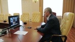 Российский глава Крыма Сергей Аксенов во время онлайн-пресс-конференции в российском информагентстве ТАСС