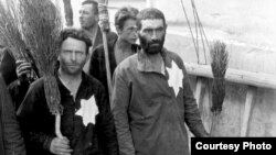 Romania - Holocaust, evrei marcați cu Steaua lui David