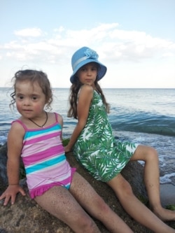 Дочки Олени Большаніної