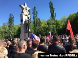Байкери з «Нічних вовків» приїхали до Праги, 7 травня 2018 року