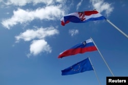 'U Jugoslaviji je bilo takvo stanje da su samo Slovenci i Hrvati išli u korak sa evropskim zbivanjima. I to je bila šteta.'