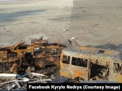 Підбитий ворожим танком 28 вересня 2014 року український БТР