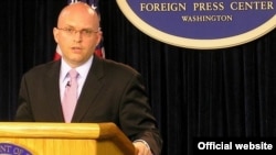 Філіп Рікер, Вашингтон, 1 грудня 2011 року