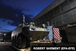 Compania General Dynamics - European Land Systems așteaptă ca Ministerul Apărării Naționale să contracteze încă 150 de noi blindate Piranha 5.