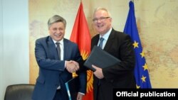 &#x422;&#x44B;&#x448;&#x43A;&#x44B; &#x438;&#x448;&#x442;&#x435;&#x440; &#x43C;&#x438;&#x43D;&#x438;&#x441;&#x442;&#x440;&#x438; &#x42D;&#x440;&#x43B;&#x430;&#x43D; &#x410;&#x431;&#x434;&#x44B;&#x43B;&#x434;&#x430;&#x435;&#x432; &#x436;&#x430;&#x43D;&#x430; &#x415;&#x432;&#x440;&#x43E;&#x431;&#x438;&#x440;&#x438;&#x43C;&#x434;&#x438;&#x43A;&#x442;&#x438;&#x43D; &#x43A;&#x43E;&#x43C;&#x438;&#x441;&#x441;&#x430;&#x440;&#x44B; &#x41D;&#x435;&#x432;&#x435;&#x43D; &#x41C;&#x438;&#x43C;&#x438;&#x43A;&#x430; &#x43A;&#x435;&#x43B;&#x438;&#x448;&#x438;&#x43C;&#x433;&#x435; &#x43A;&#x43E;&#x43B; &#x43A;&#x43E;&#x439;&#x433;&#x43E;&#x43D;&#x434;&#x43E;&#x43D; &#x43A;&#x438;&#x439;&#x438;&#x43D;, 16-&#x444;&#x435;&#x432;&#x440;&#x430;&#x43B;&#x44C; 2017-&#x436;&#x44B;&#x43B;.