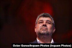 Marcel Ciolacu, președintele PSD, a secretizat toate contractele semnate în mandatul său. În 2021, social-democrații au plătit pentru presă și propagandă aproximativ 40 de milioane de lei (8 milioane de euro). Ciolacu nu a dezvăluit numele site-urilor și nici obiectul contractului, deși judecătorii au dat mai multe decizii prin care au arătat că partidele care folosesc subvenție trebuie să ofere informațiile de interes public.