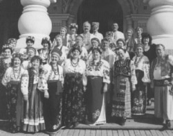 Хабаровський український хоровий колектив «Криниця» у гостях у хору «Горлиця» українців Владивостока, 1999 рік