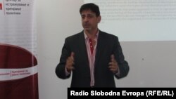 Миодраг Лабовиќ.