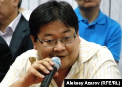 Политолог Айдос Сарым.