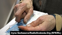 В окупації змушуют переходити з гривні на розрахунки в рублях