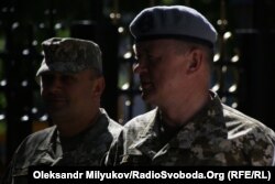 Архівне йото від червня 2018 року. Одеса. Справа тогочасний командувач ССО Ігор Луньов, поруч Герой України Олександр Трепак