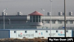 Шиңжандагы “саясий тарбия борборлорунун” бири.