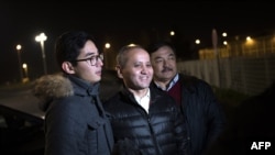 Мухтар Аблязов (ортодо) абактан чыккан учурда. Франция, 9-декабрь, 2016-жыл