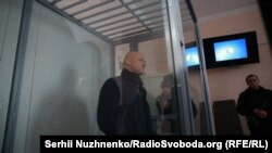 Солом’янський районний суд Києва 15 лютого 2018 року розглядає клопотання про обрання запобіжного заходу міському голові Одеси Геннадію Труханову.