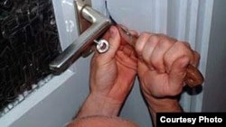 Празните станови, мамка за ограбувачите.