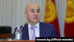 Алтынбек Сулайманов.