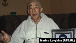 &#x421;&#x435;&#x43C;&#x451;&#x43D; &#x421;&#x438;&#x43B;&#x44C;&#x447;&#x435;&#x43D;&#x43A;&#x43E;, &#x43A;&#x430;&#x437;&#x430;&#x445;&#x441;&#x442;&#x430;&#x43D;&#x435;&#x446;, &#x443;&#x447;&#x430;&#x432;&#x441;&#x442;&#x432;&#x43E;&#x432;&#x430;&#x432;&#x448;&#x438;&#x439; &#x432; &#x443;&#x441;&#x442;&#x440;&#x430;&#x43D;&#x435;&#x43D;&#x438;&#x438; &#x430;&#x432;&#x430;&#x440;&#x438;&#x438; &#x43D;&#x430; &#x441;&#x43E;&#x432;&#x435;&#x442;&#x441;&#x43A;&#x43E;&#x439; &#x430;&#x442;&#x43E;&#x43C;&#x43D;&#x43E;&#x439; &#x43F;&#x43E;&#x434;&#x432;&#x43E;&#x434;&#x43D;&#x43E;&#x439; &#x43B;&#x43E;&#x434;&#x43A;&#x435; &#x41A;-19. &#x421;&#x435;&#x43C;&#x435;&#x439;, 2 &#x438;&#x44E;&#x43B;&#x44F; 2012 &#x433;&#x43E;&#x434;&#x430;.