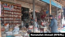 با افزایش قیمت های مواد ارتزاقی٬ توان اقتصادی مردم در مرکز و ولایات تا حد زیادی کاهش یافته است.