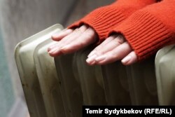 В многоквартирных домах Бишкека отключили тепло. 28 января 2018 года.