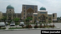 Кокондогу Мир медресеси жана жамы мечити.