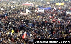 Львів, 26 червня 2001 року. Під час зустрічі з Іваном Павлом Другим на іподромі