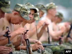 Soldaţi ruşi la Tskhinvali