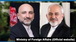 حنیف اتمر وزیر خارجه افغانستان (چپ) و جواد ظریف وزیر خارجه ایران