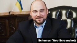 Колега Христенка та Рабіновича по фракції, депутат Вадим Столар теж скаржився на роботу прикордонників